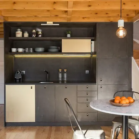 Gold & Grey Loft Almada Apartamento