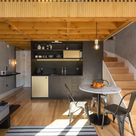 Gold & Grey Loft Almada Apartamento
